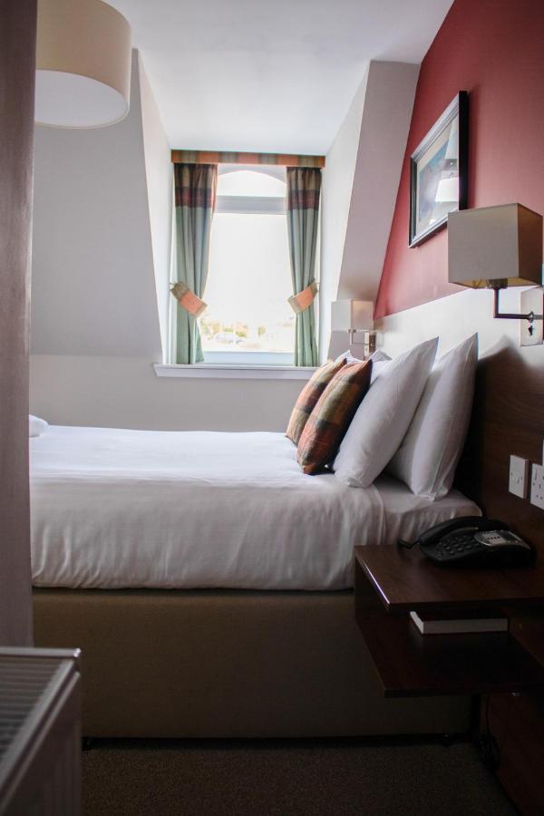 The Portree Hotel Екстериор снимка
