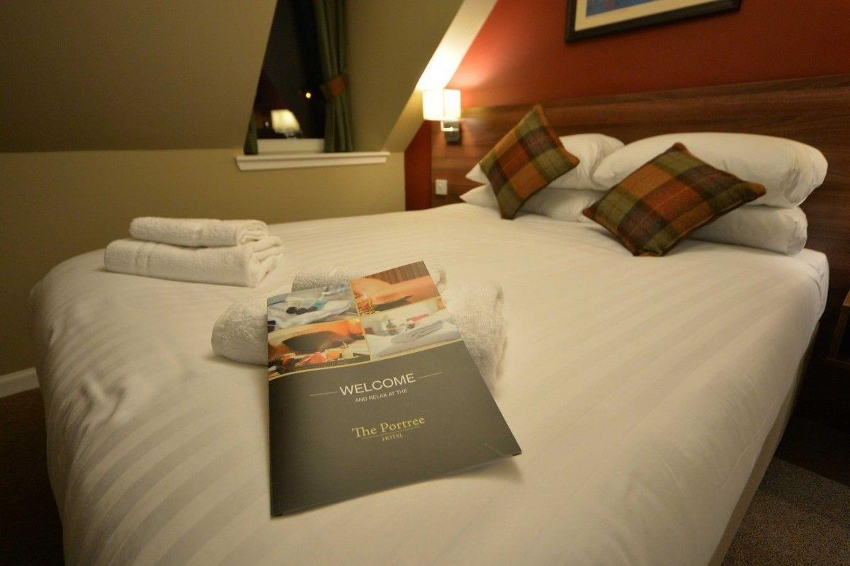 The Portree Hotel Екстериор снимка