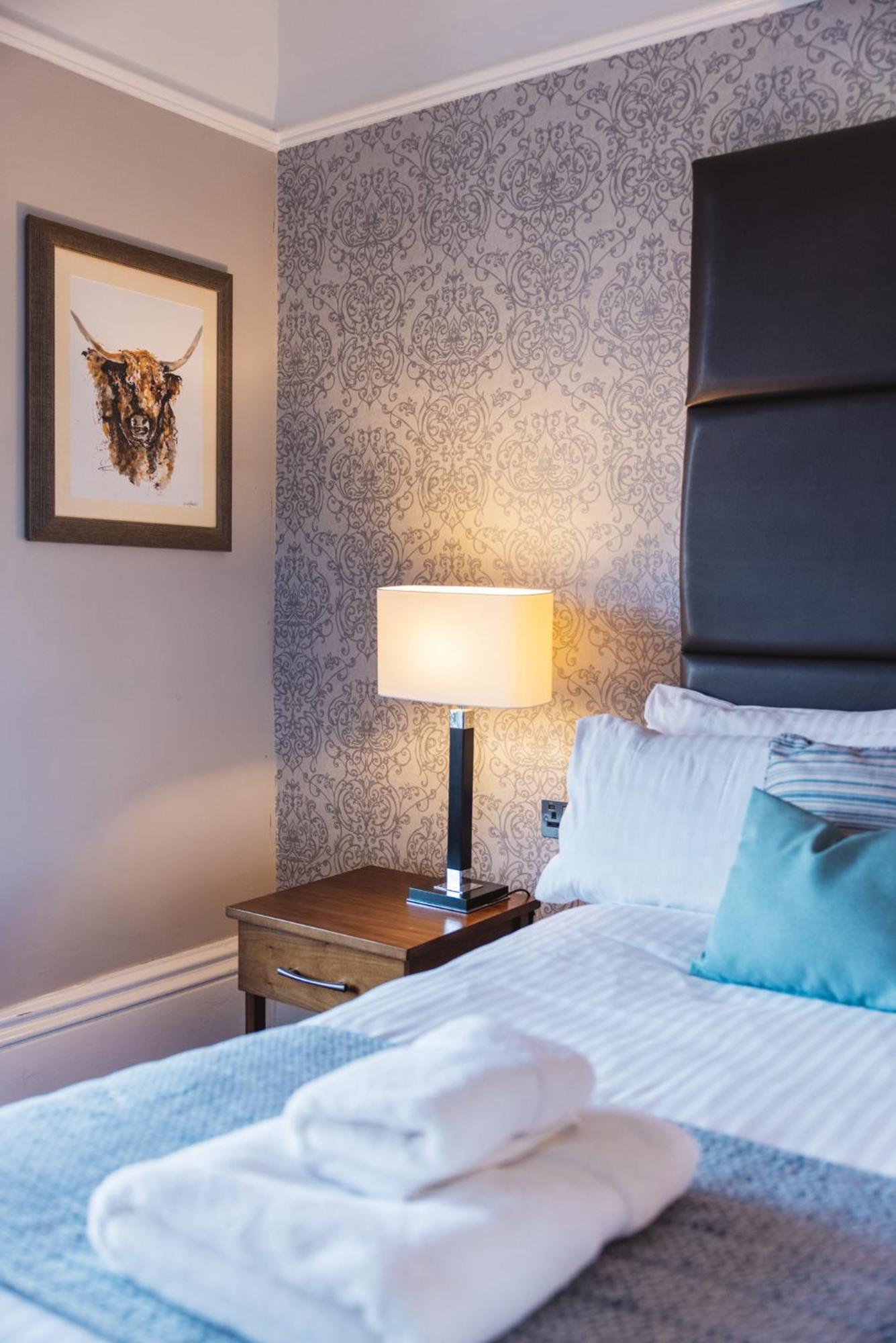 The Portree Hotel Екстериор снимка