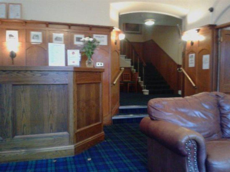 The Portree Hotel Екстериор снимка